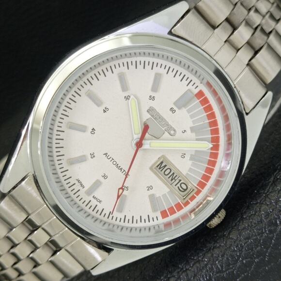 Seiko Other - Vintage 1984 Seiko Automatic Mens Silver Watch W/daydate & Red accents